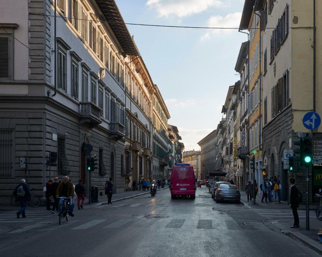 Cavour Suite Mezzanine By 360Rentals Florence Exterior photo
